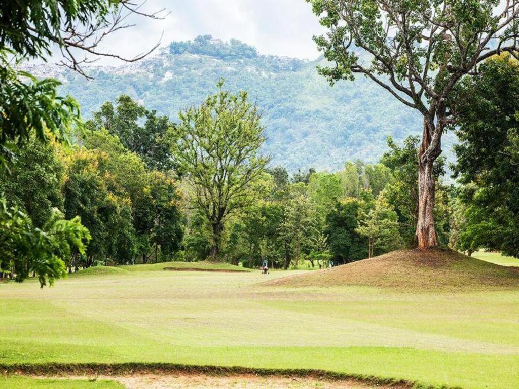 Aye Thar Yar Golf Resort Taunggyi Exterior photo
