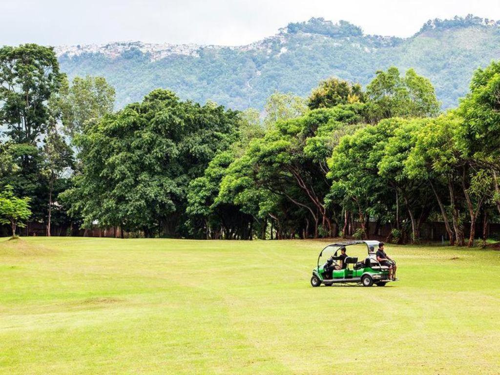 Aye Thar Yar Golf Resort Taunggyi Exterior photo
