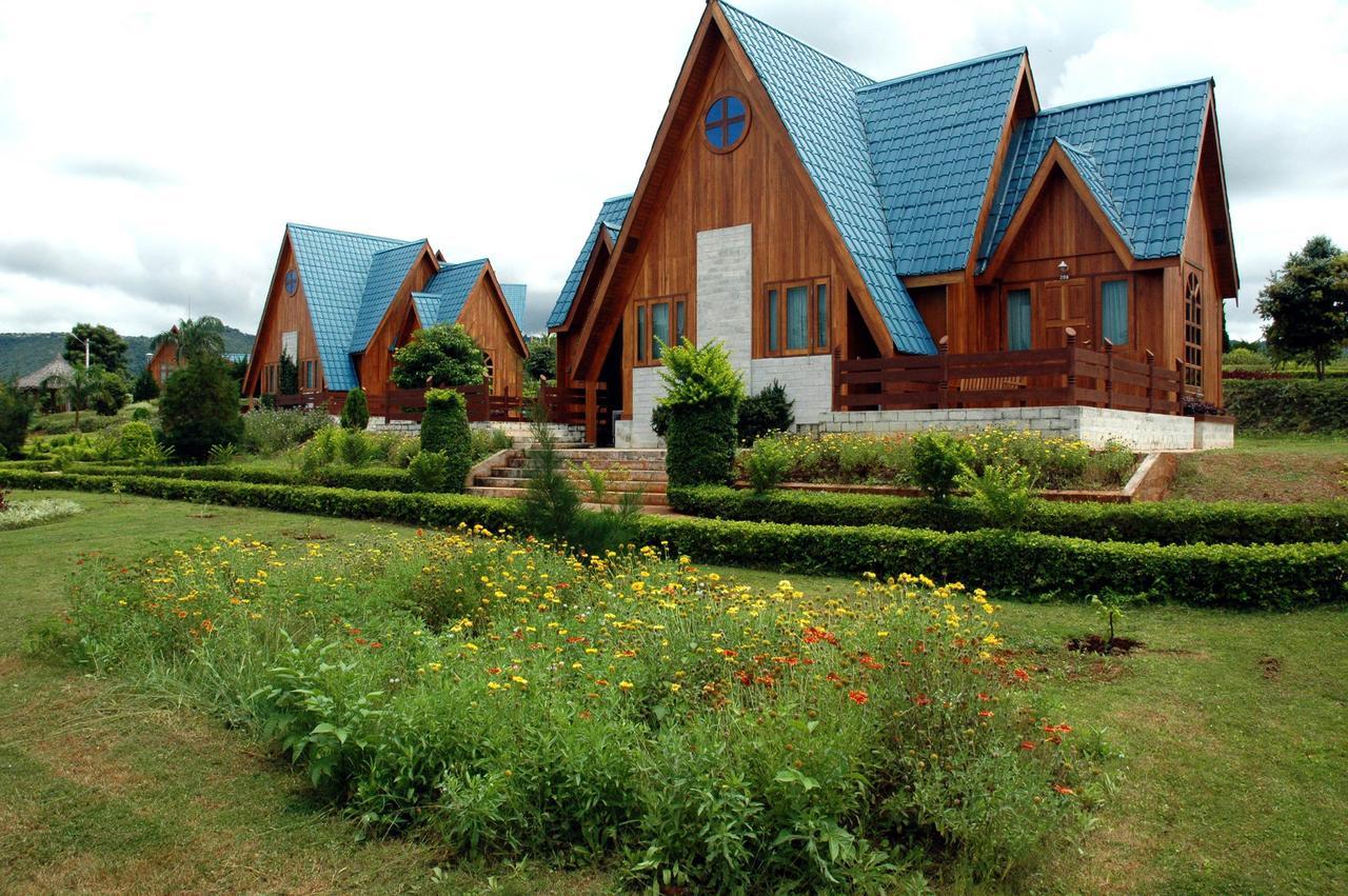 Aye Thar Yar Golf Resort Taunggyi Exterior photo